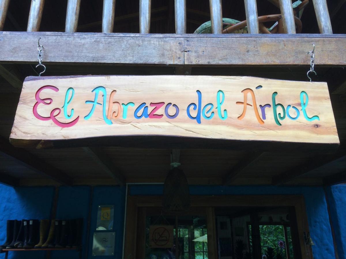 Hotel El Abrazo Del Arbol Миндо Экстерьер фото